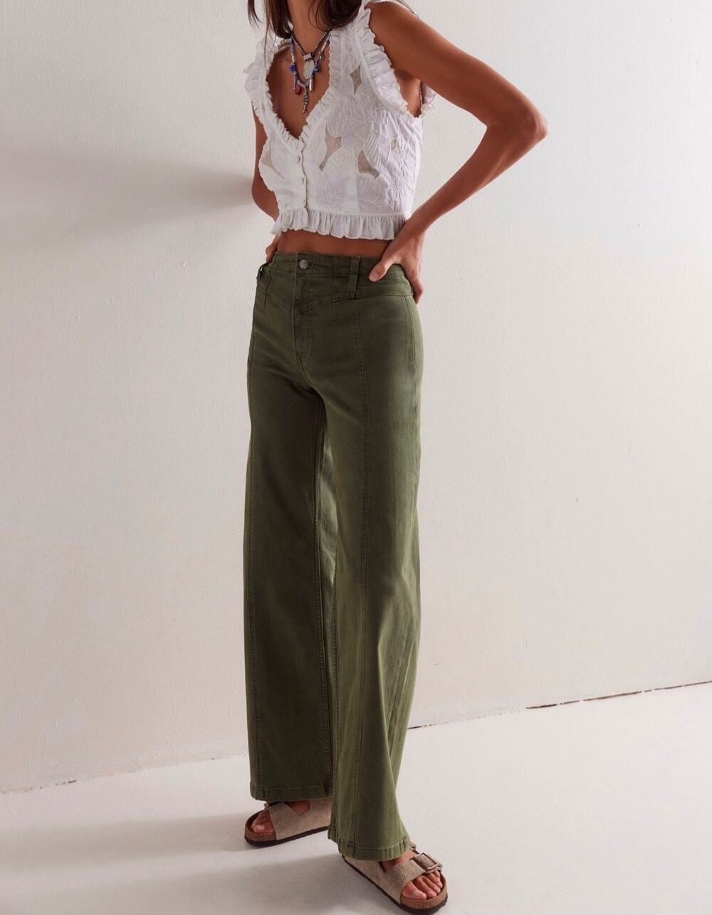NWOT Free People We The Free Libre Wide Leg Jeans, Size 30 Waist, MSRP $98